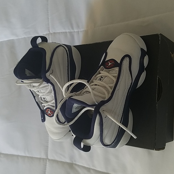 Kids Jordan Pro Strong Navy and White - Picture 5 of 5